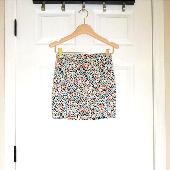 BGBGeneration - Bodycon High Waist Mini Skirt in Multicolor Floral / Size XS - Picture 2 of 5